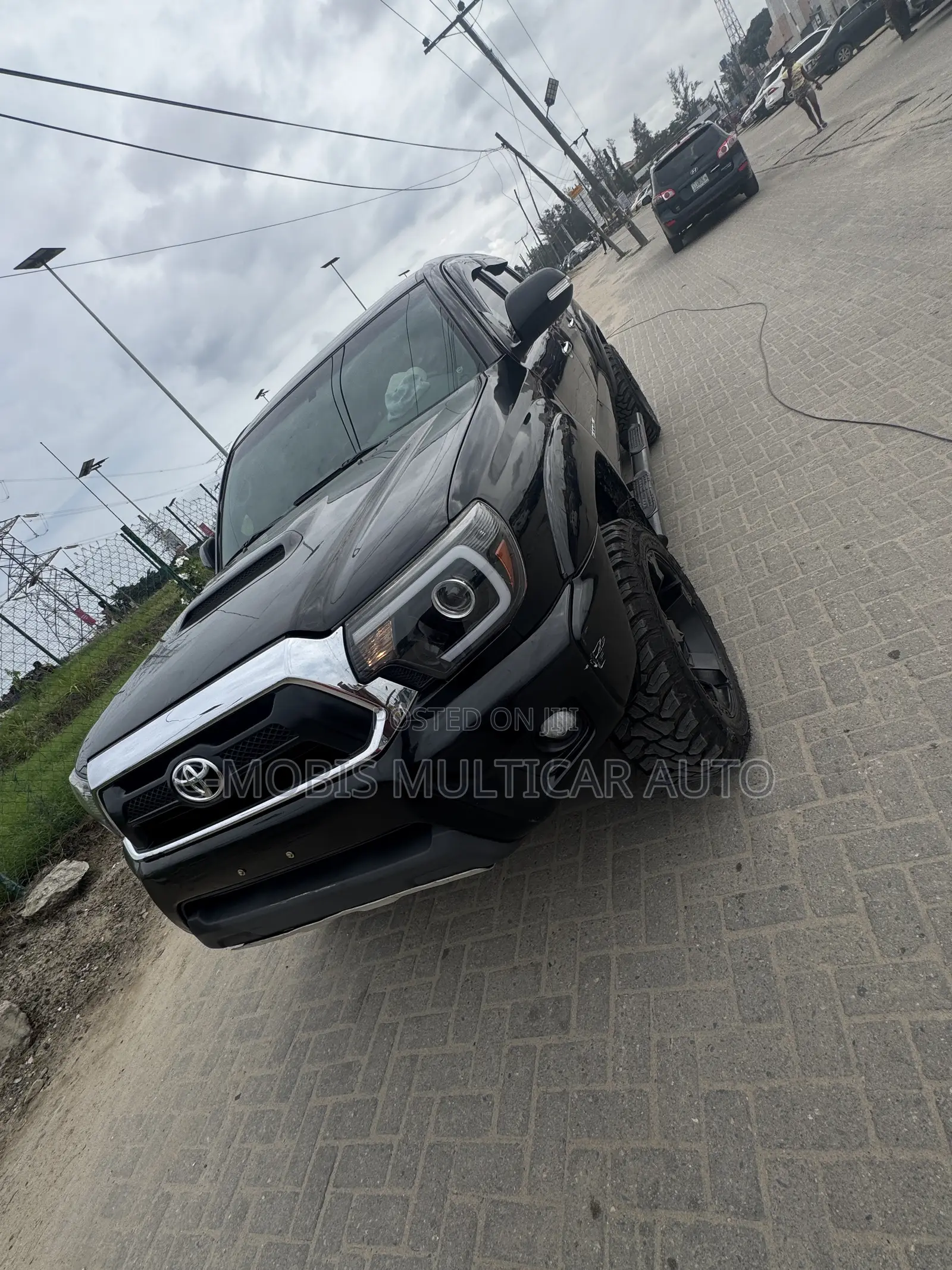 Toyota Tacoma V6 4dr Access Cab 4WD 6.1 ft. SB (4.0L 6cyl 5A) 2015