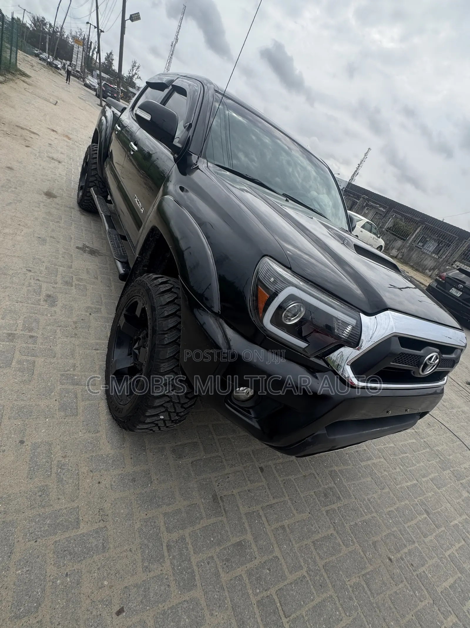 Toyota Tacoma V6 4dr Access Cab 4WD 6.1 ft. SB (4.0L 6cyl 5A) 2015