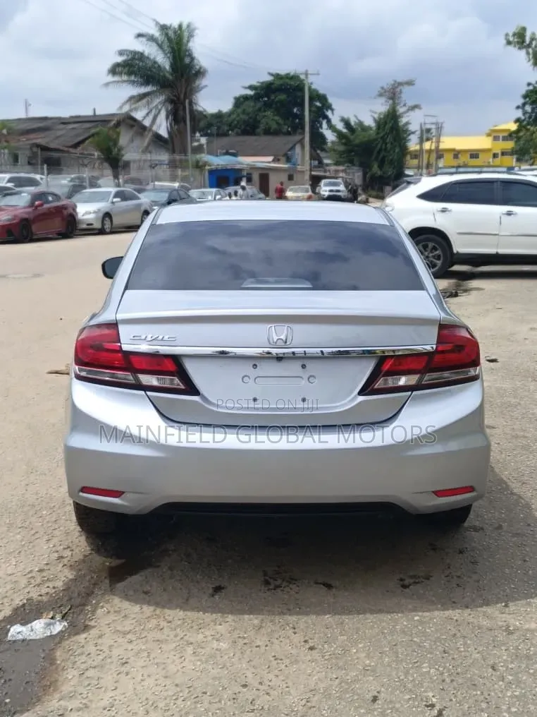 Honda Civic EX 4dr Sedan (1.8L 4cyl CVT) 2015 Silver