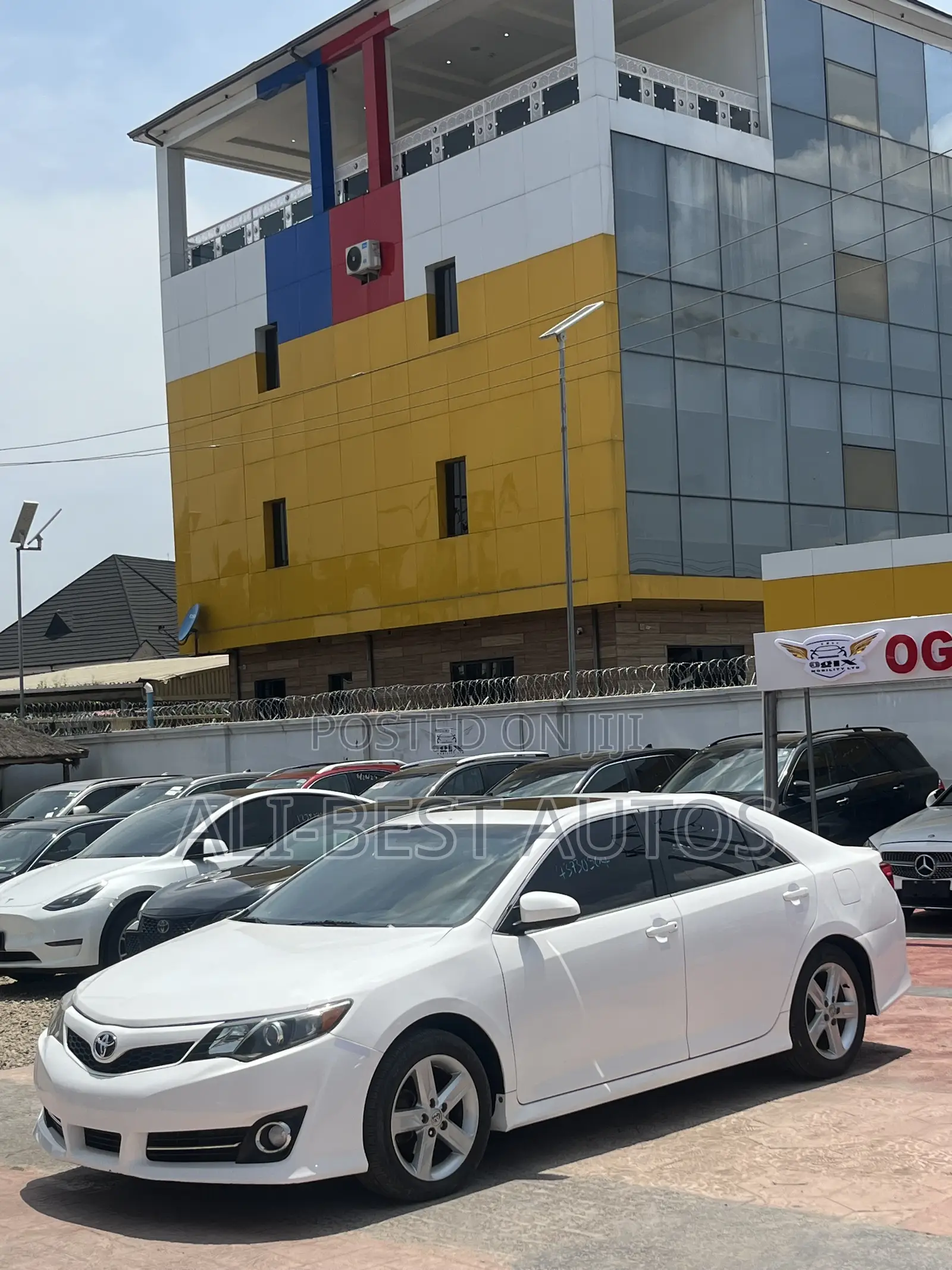 Toyota Camry 2012 White
