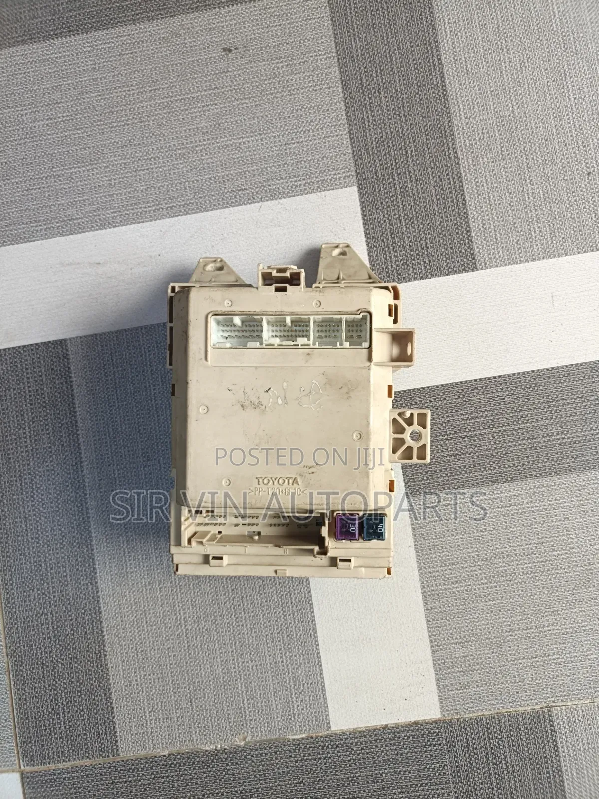 Fuse Box Toyota Highlander 2011-2013