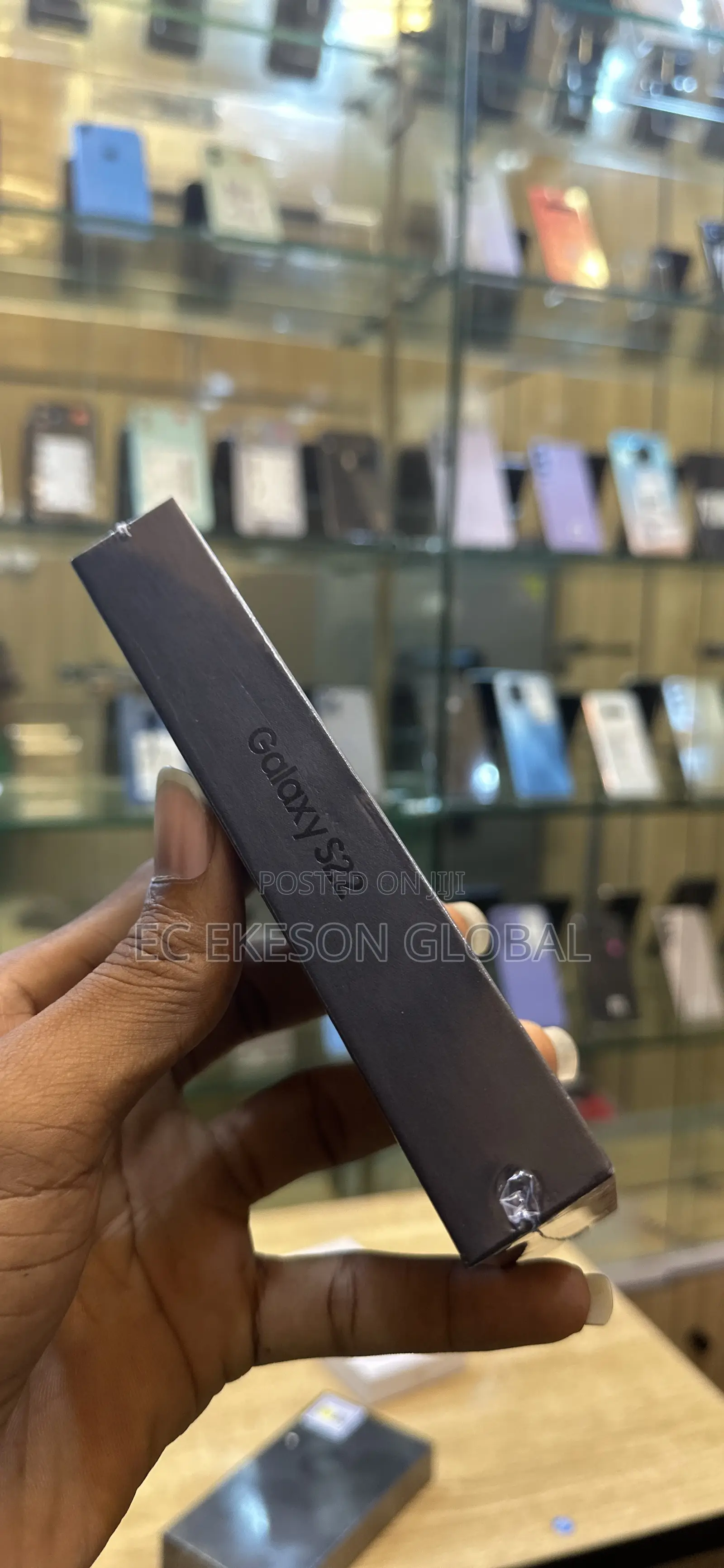 New Samsung Galaxy S22 5G 256 GB Black
