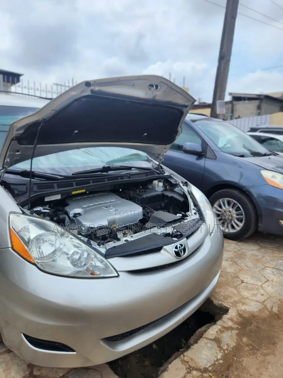 Toyota Sienna LE 2009 Silver