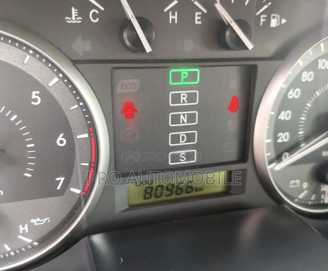 Toyota Land Cruiser 4.0 V6 GX 2015 Black