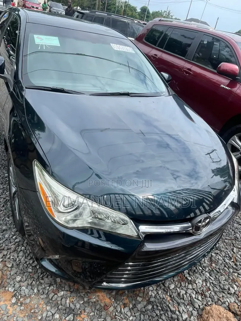 Toyota Camry LE 4dr Sedan (2.5L 4cyl 6A) 2016 Blue