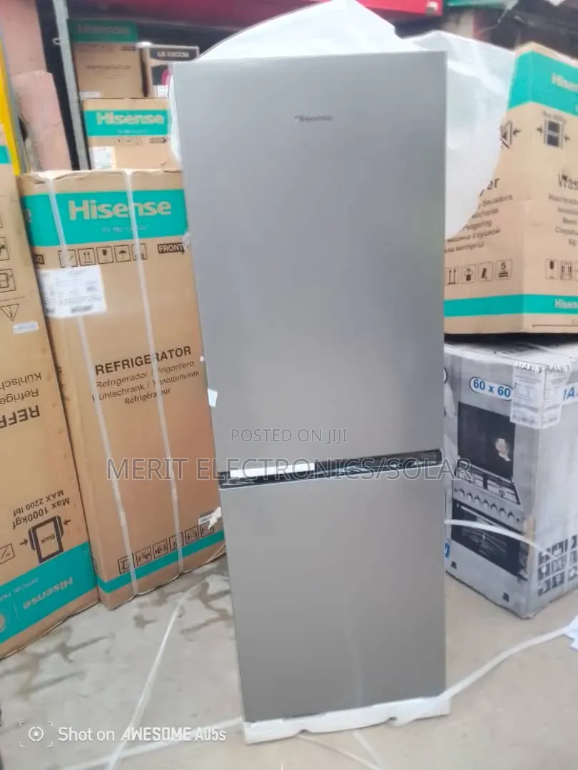 2025L Hisense Double Yfridge and Freezer