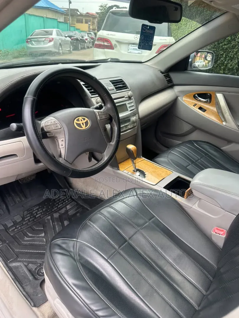 Toyota Camry 2008 Silver