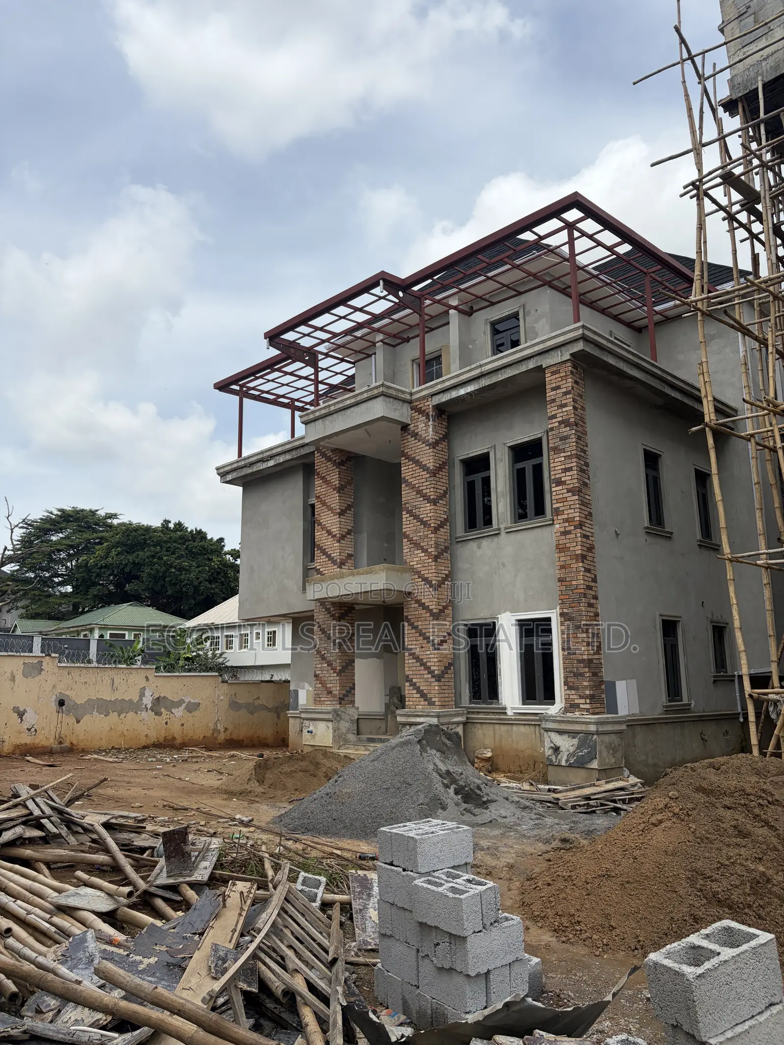 5bdrm Duplex in Citec Estate, Gwarinpa for sale