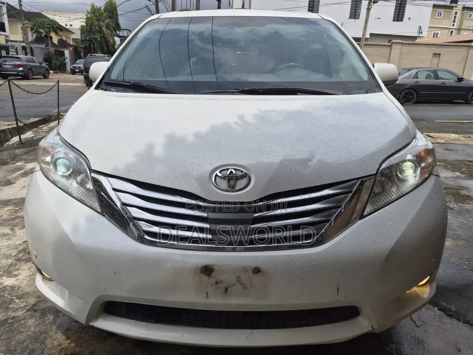 Toyota Sienna Limited 7 Passenger 2012 White