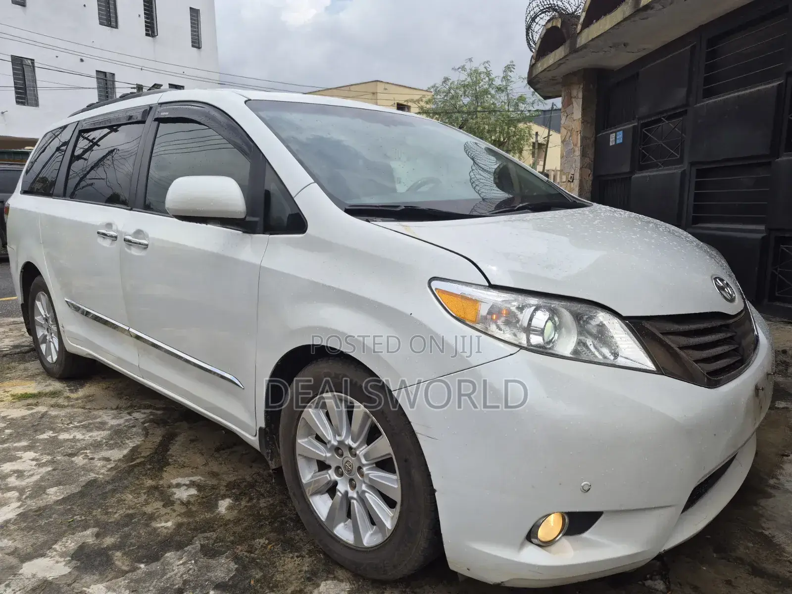 Toyota Sienna Limited 7 Passenger 2012 White