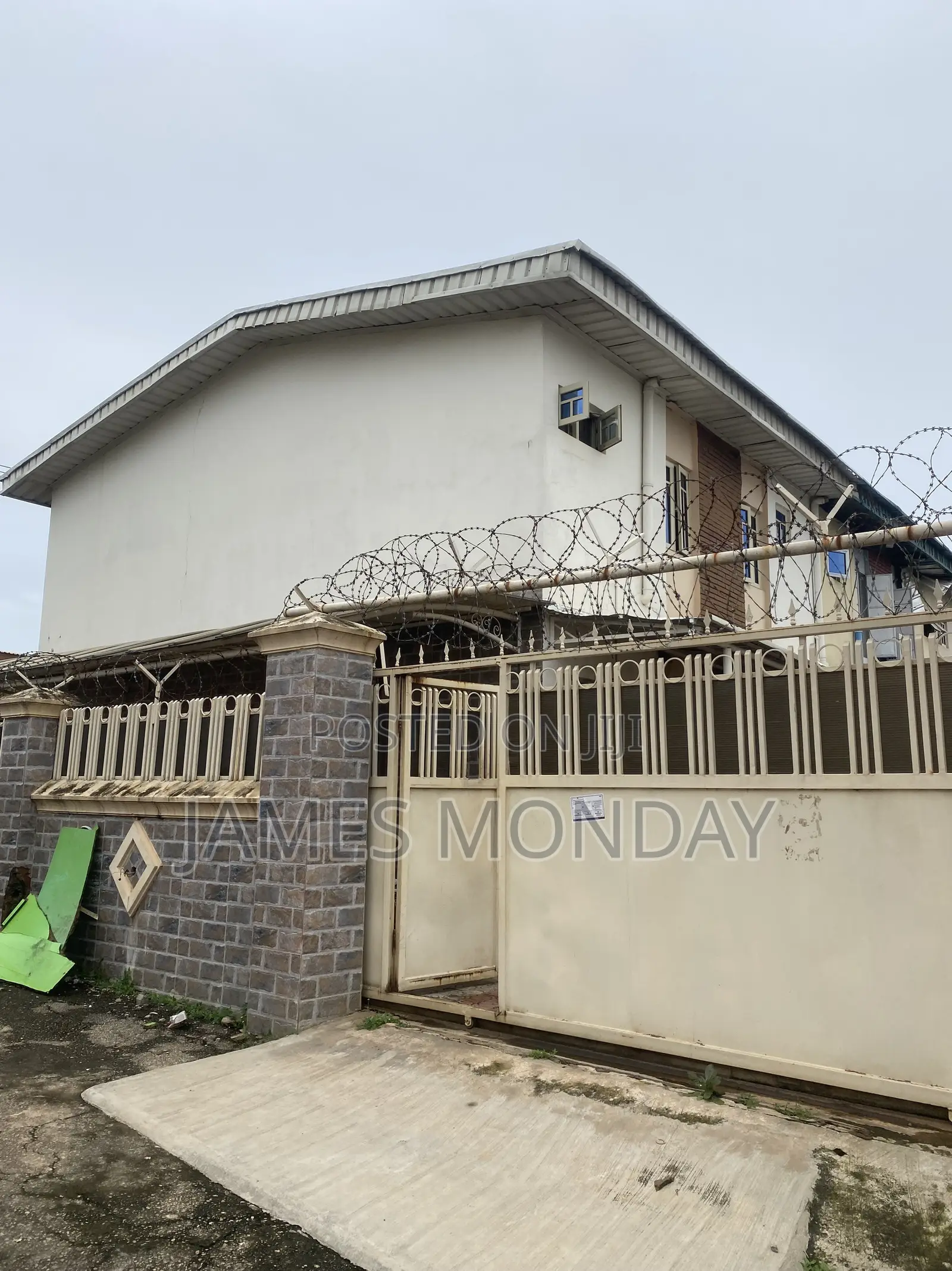 3bdrm Duplex in Garki, Area 2 for rent