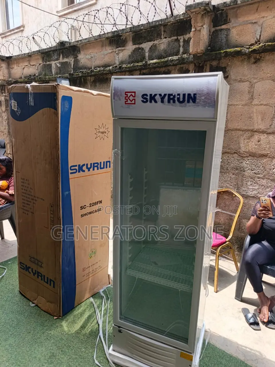 Skyrun 228L Food Display Chiller