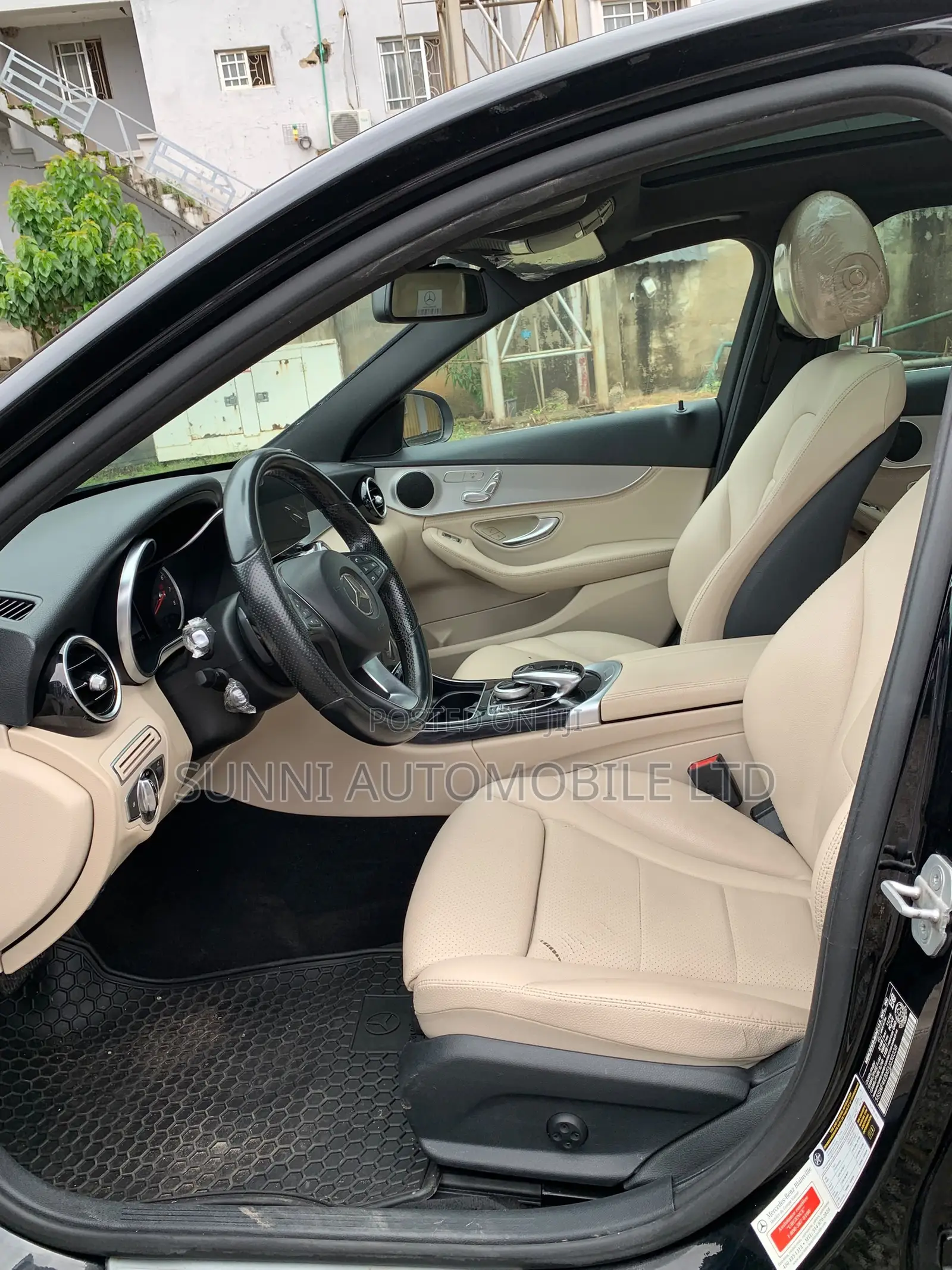 Mercedes-Benz C300 2015 Black