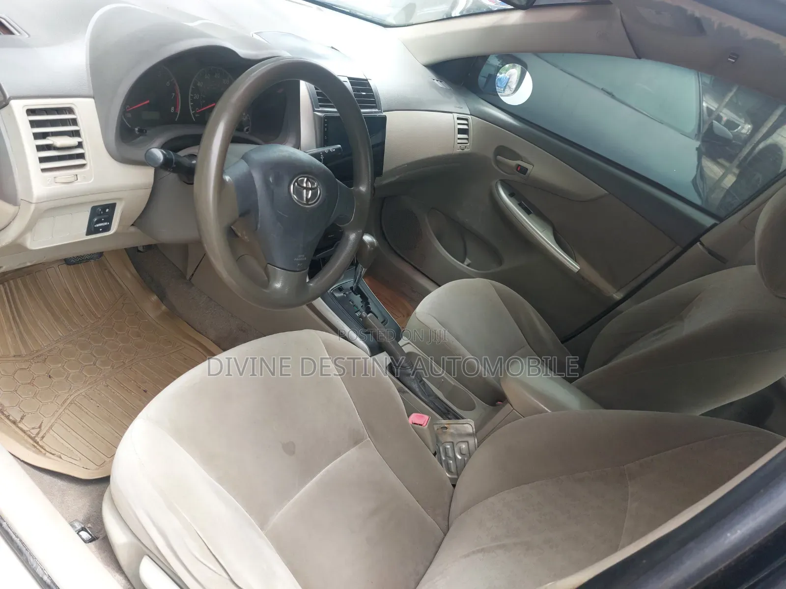 Toyota Corolla 2010 Black