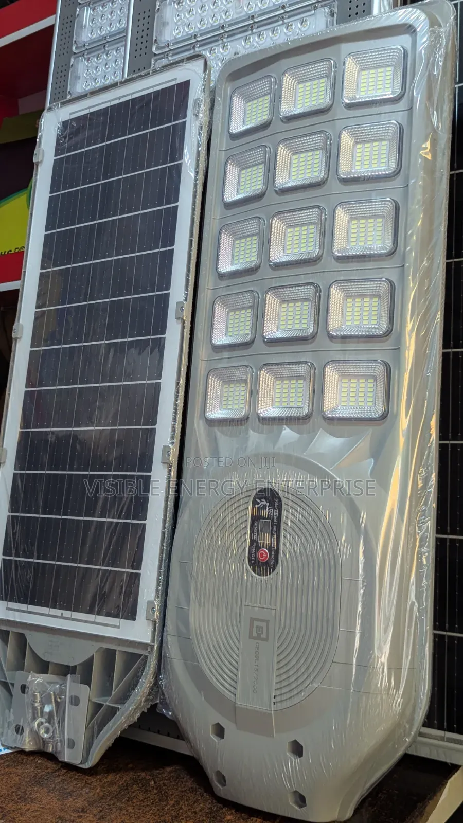 Alll-in-One CEC Avigo CECSL 15/2000 Integrated Solar Street Light