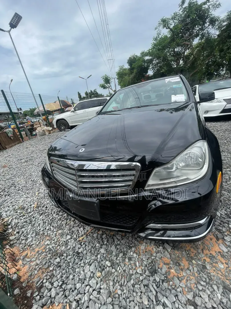 Mercedes-Benz C300 Luxury 4Matic Sedan AWD (3.0L 6cyl 7A) 2012 Black