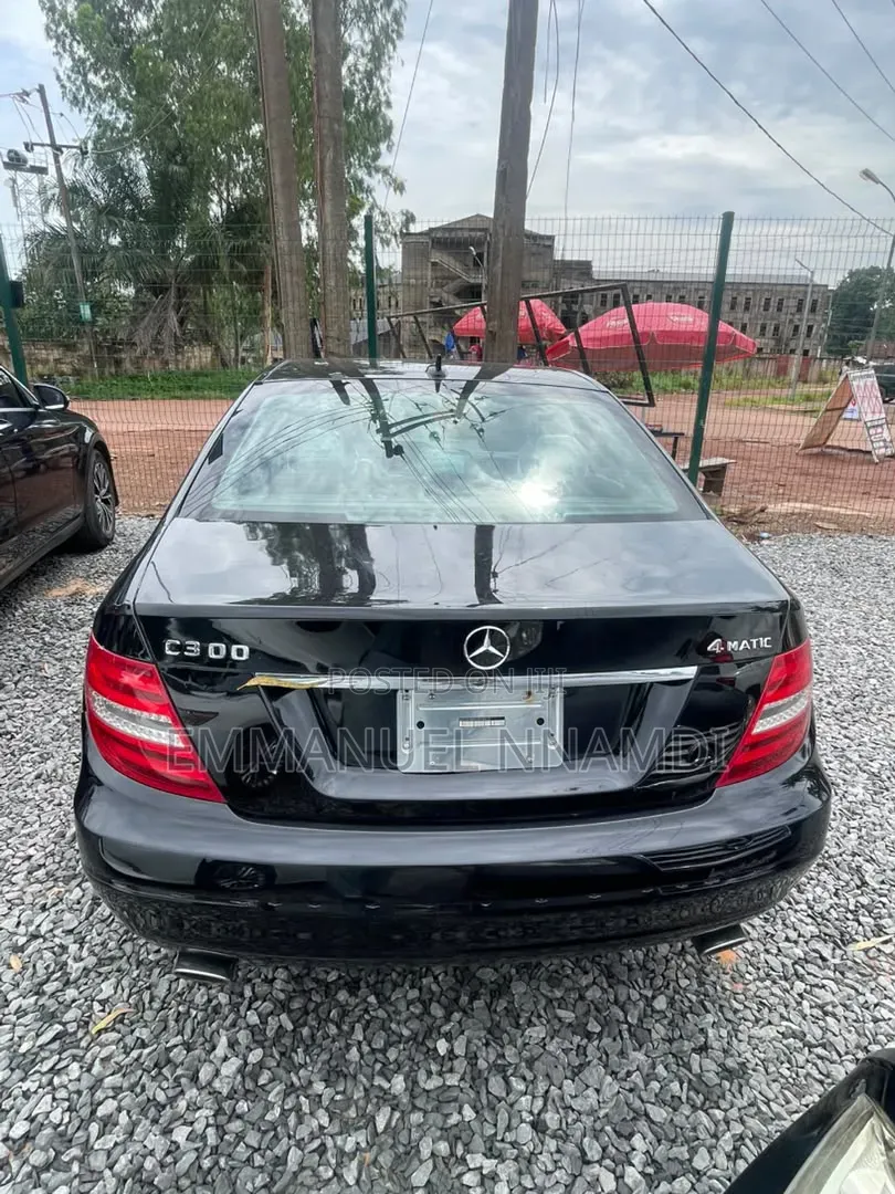 Mercedes-Benz C300 Luxury 4Matic Sedan AWD (3.0L 6cyl 7A) 2012 Black