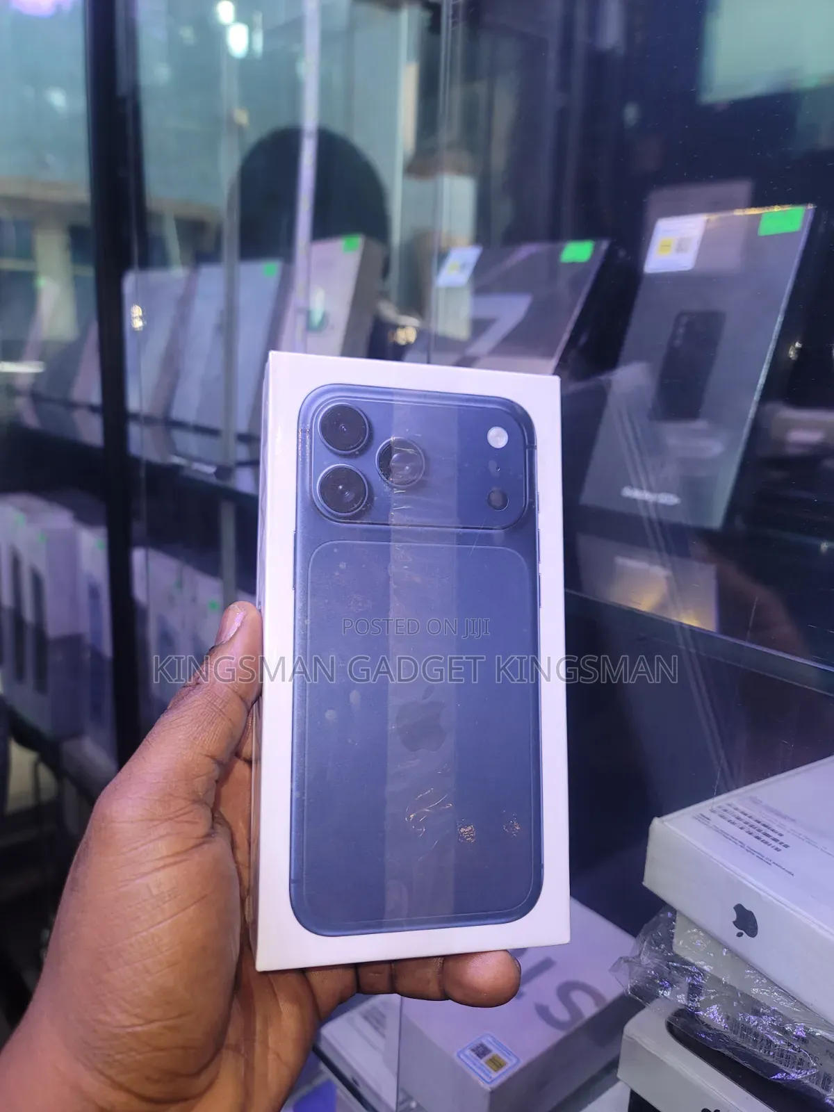 New Apple iPhone 17 Pro Max 256 GB Blue