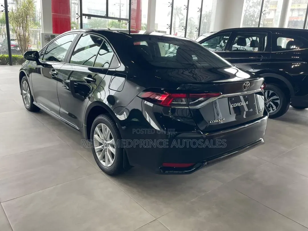 New Toyota Corolla LE 2026 Black