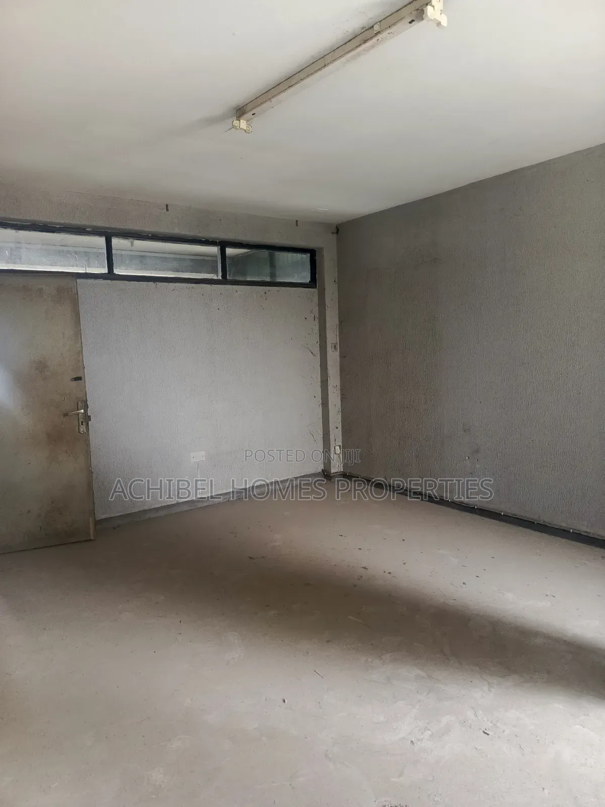 A 23.44 Square Meter Office Space