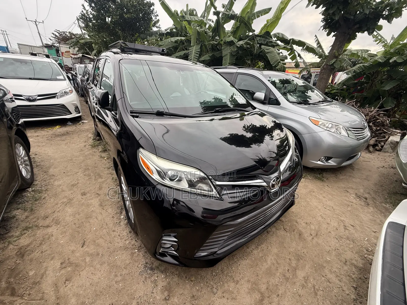 Toyota Sienna Limited Premium (3.5L 6cyl 8A) 2018 Black