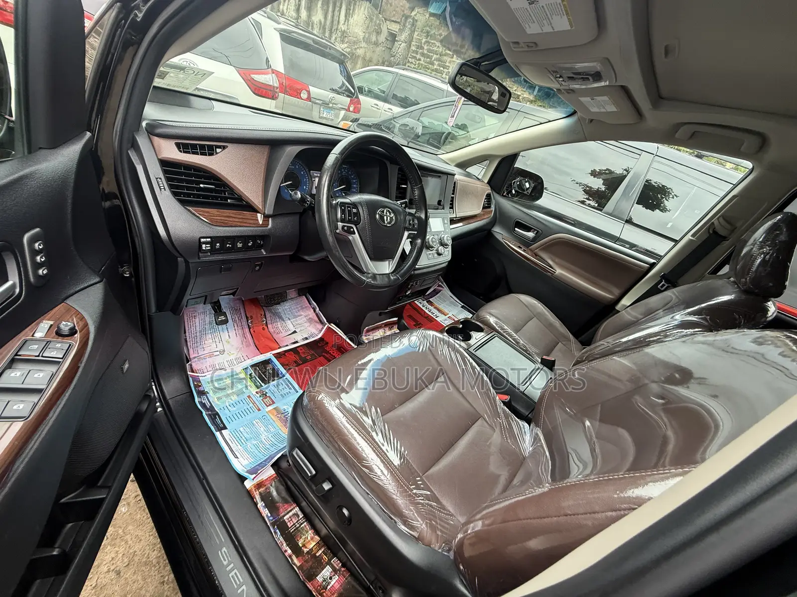 Toyota Sienna Limited Premium (3.5L 6cyl 8A) 2018 Black