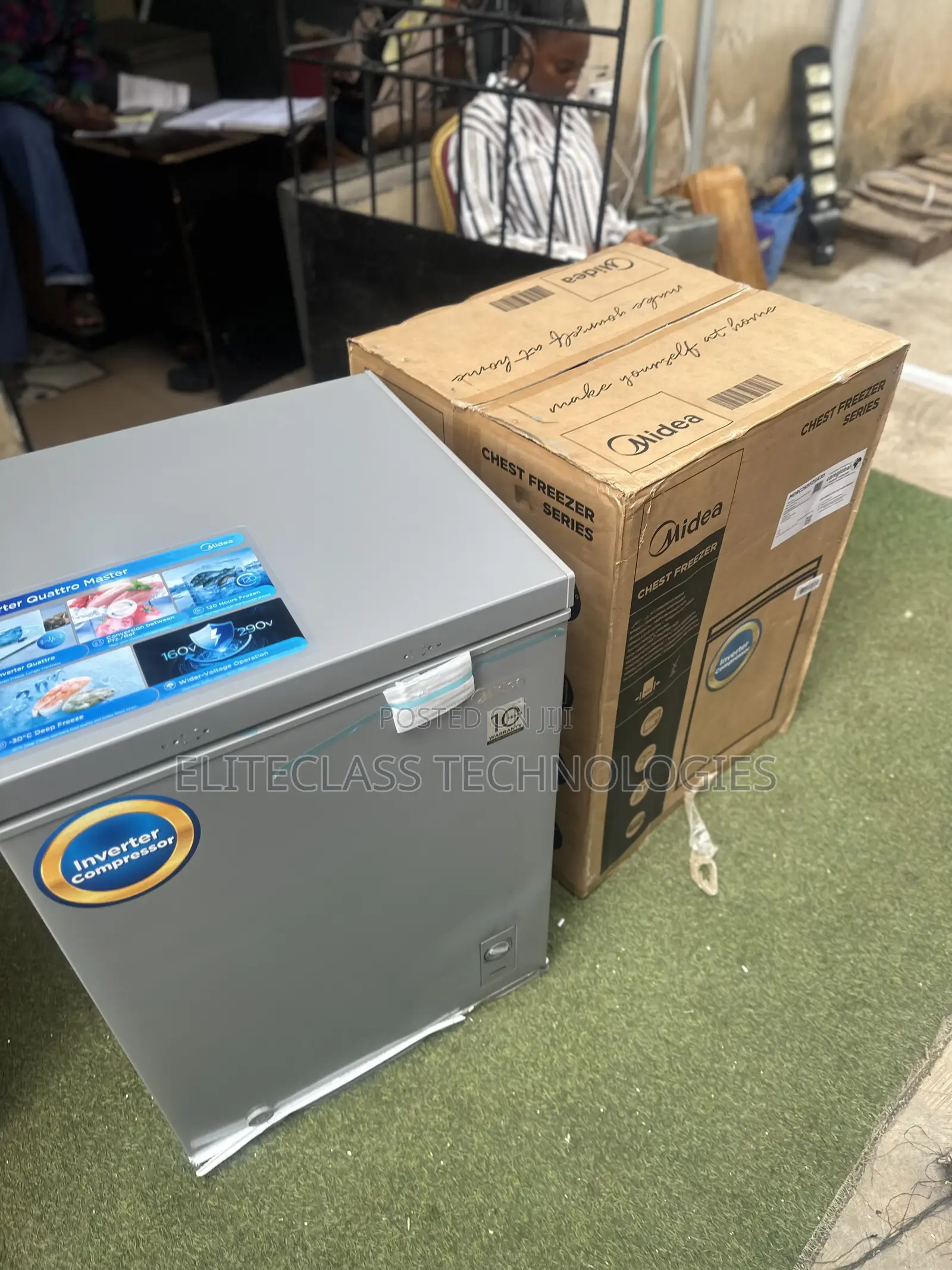 Midea MDRC265FZG43D Inverter Freezer