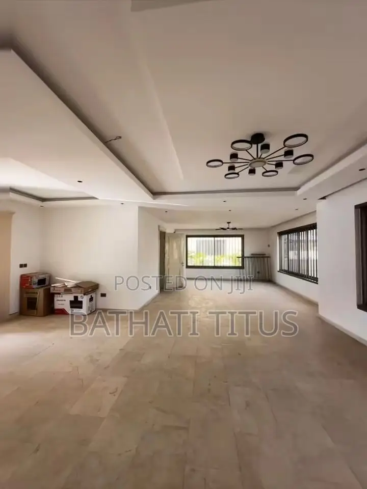 4bdrm Duplex in Maitama for sale