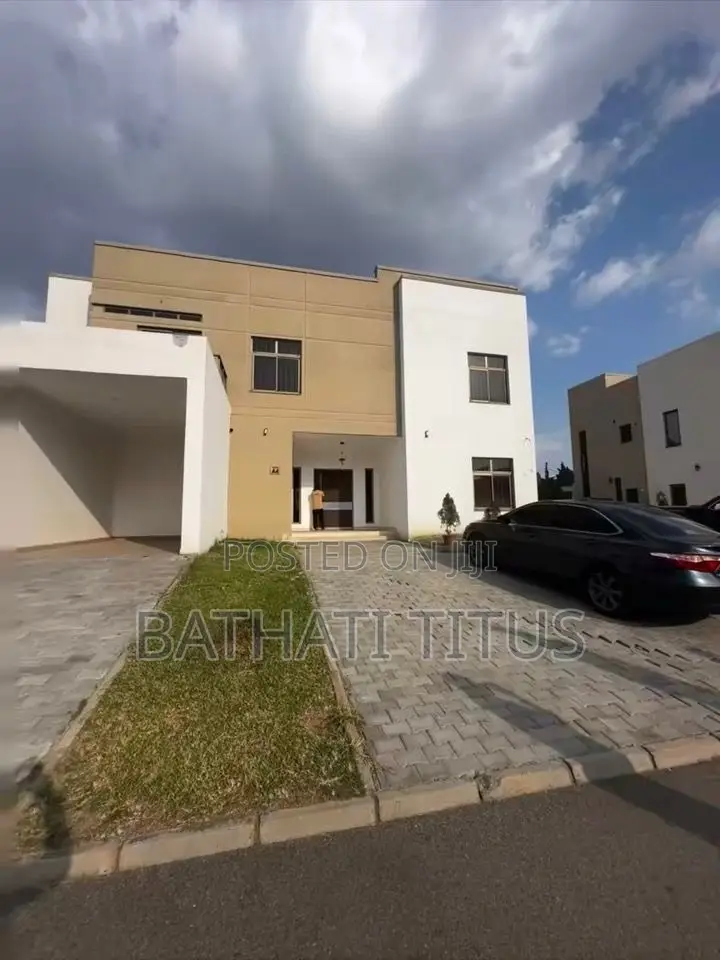 4bdrm Duplex in Maitama for sale