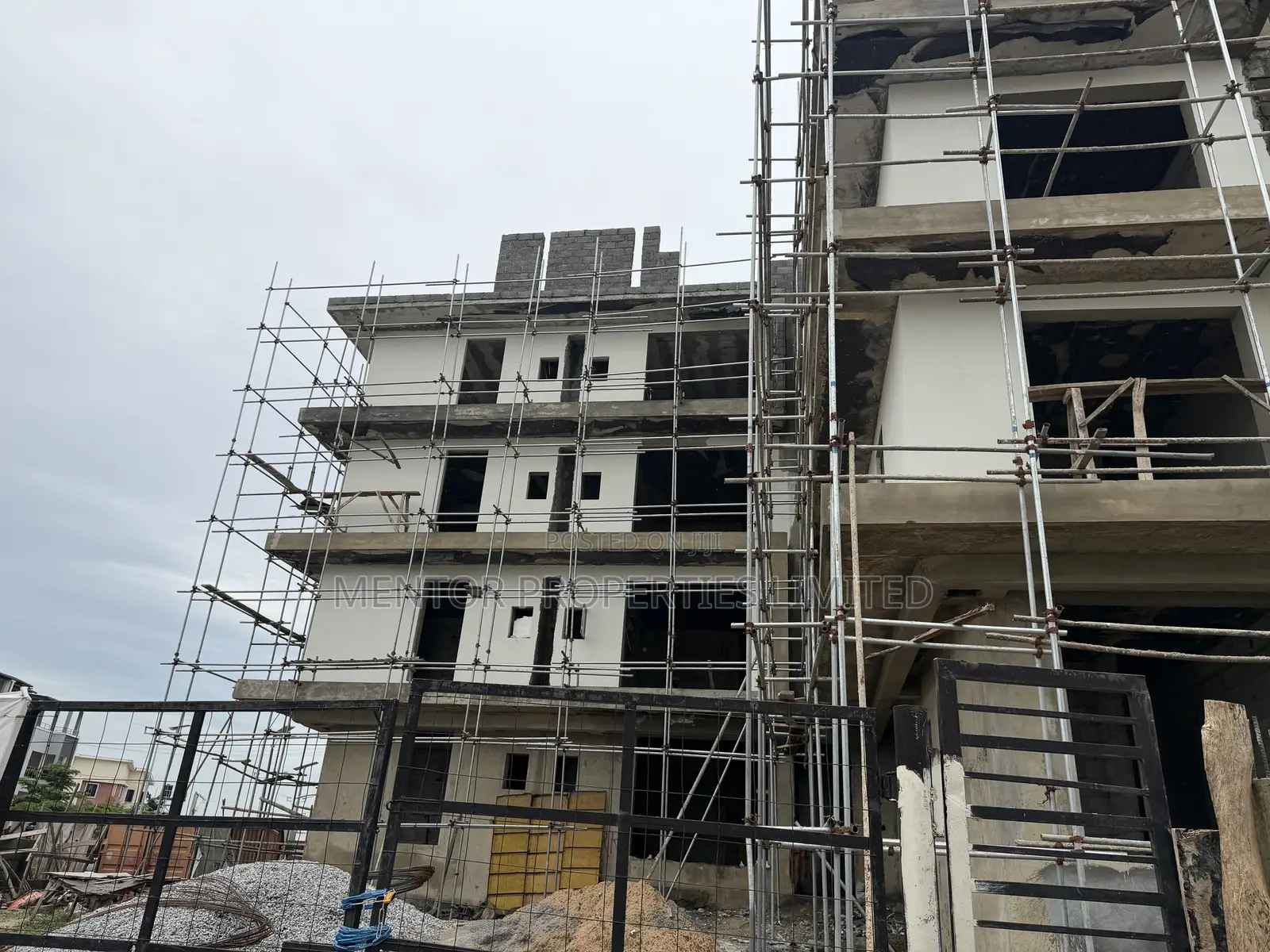 Newly Build 3 Bedroom Flat With 1 Room Bq Attached
