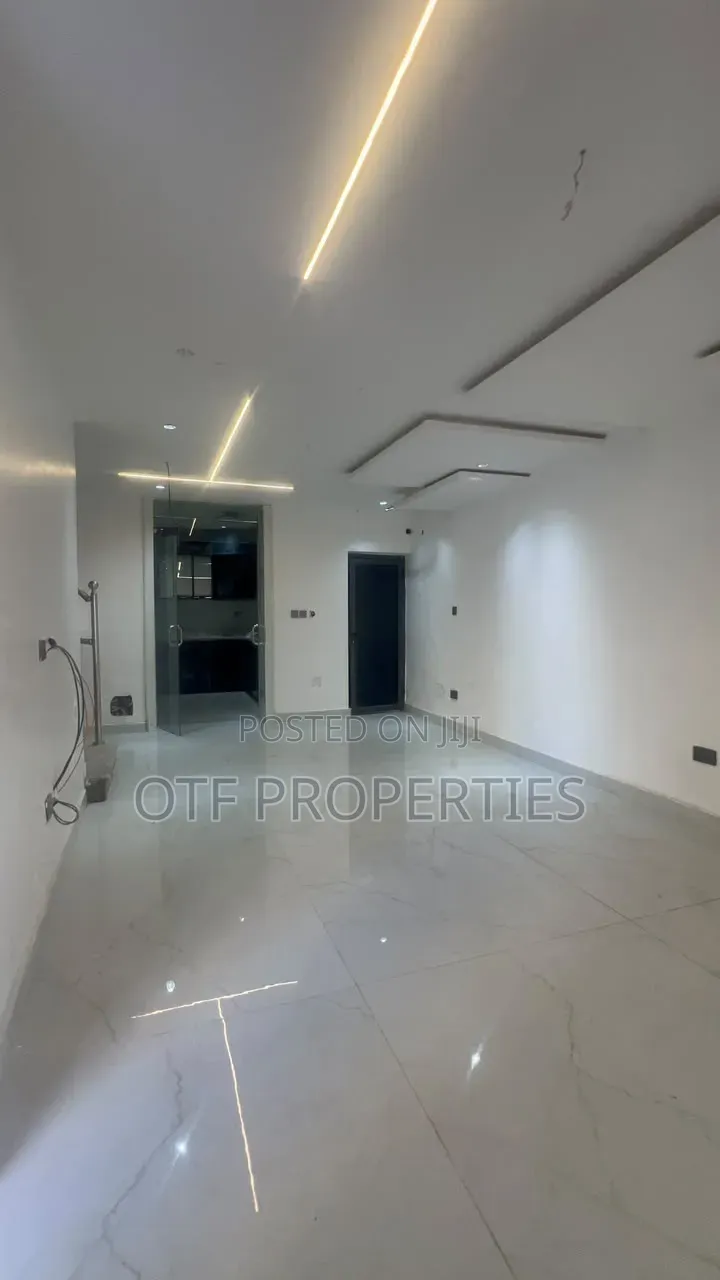4bdrm Duplex in Guzape Abuja for rent