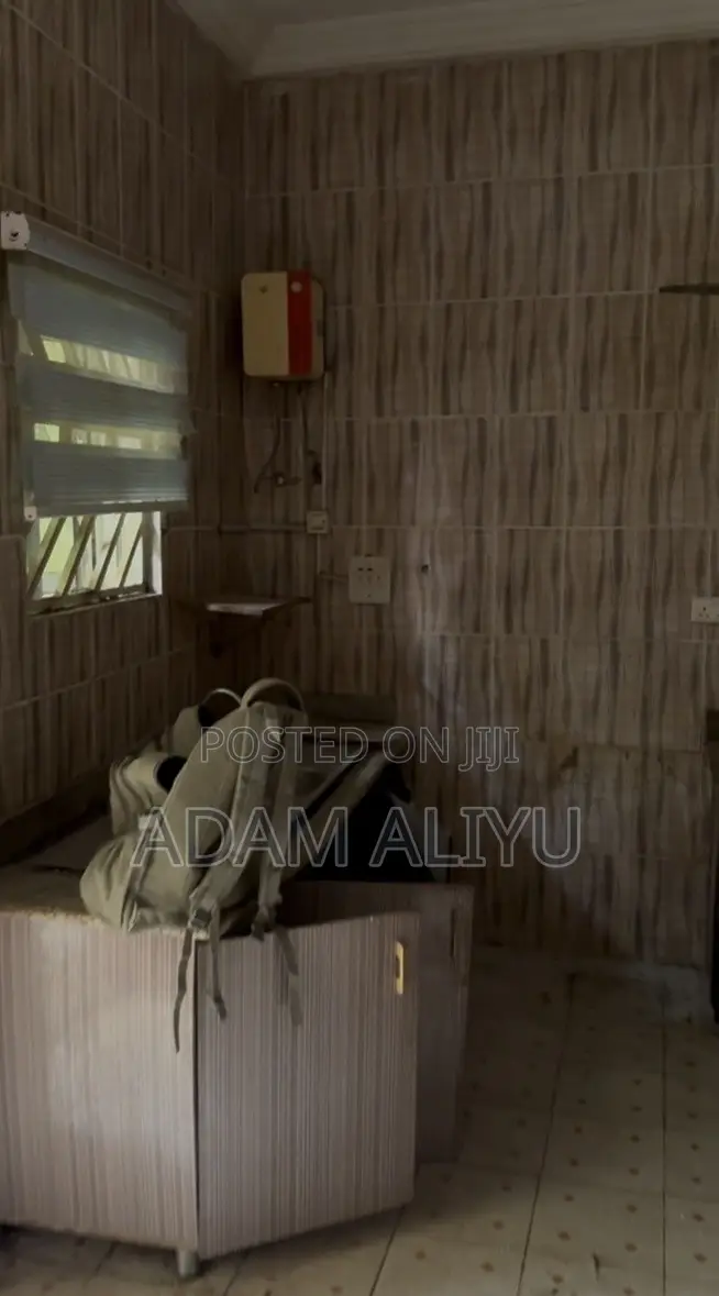 3bdrm Apartment in Nm Property, Mpape for rent