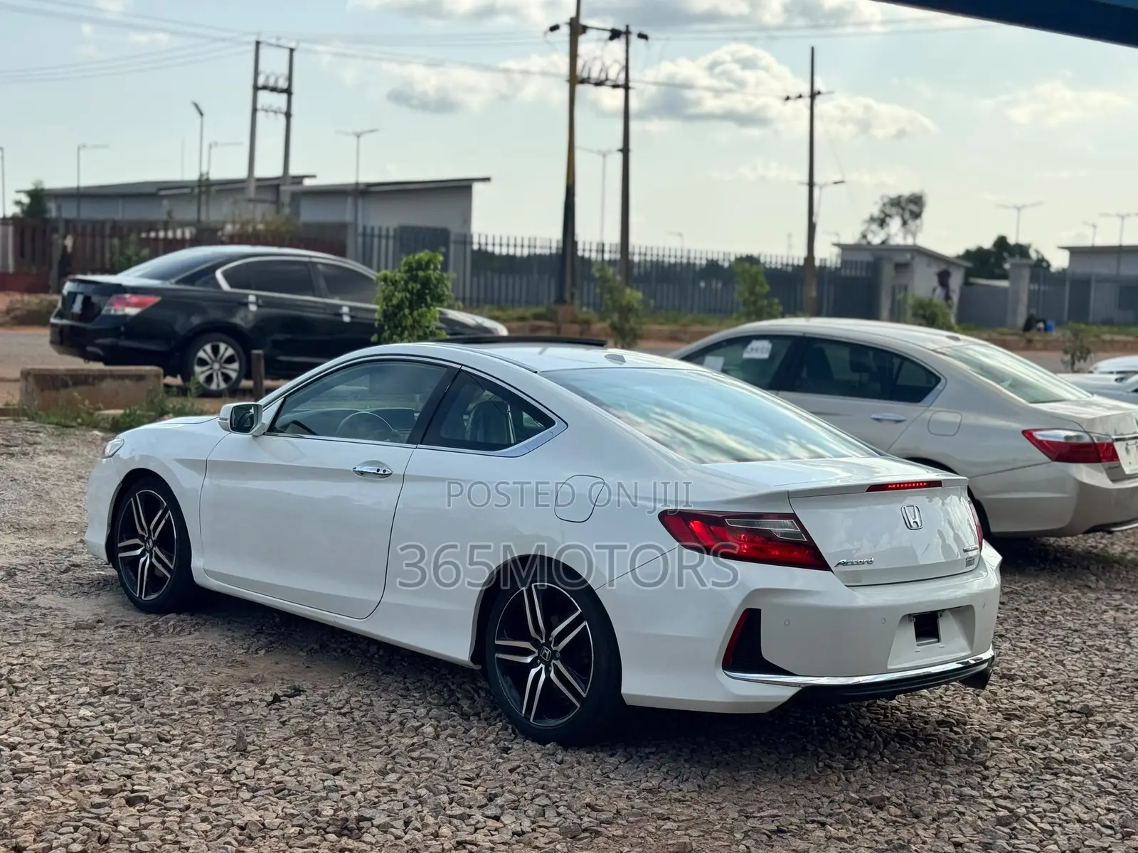 Honda Accord Touring V6 2dr Coupe FWD (3.5L 6cyl 6A) 2017 White