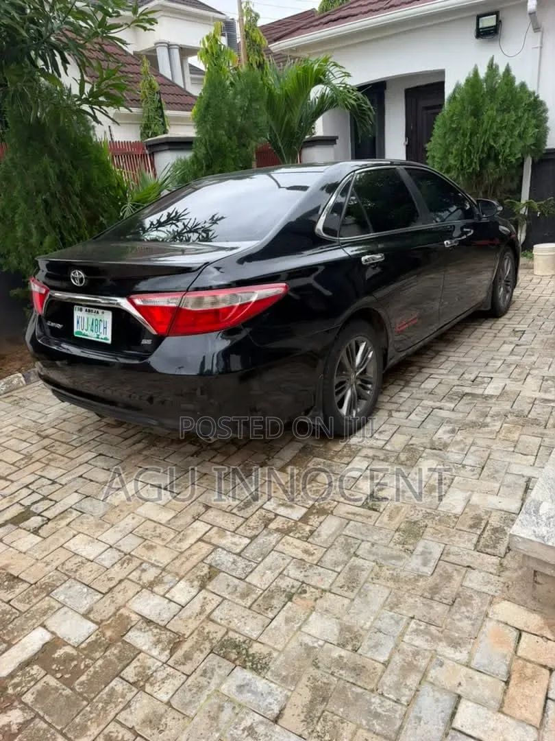 Toyota Camry SE 4dr Sedan (2.5L 4cyl 6A) 2015 Black