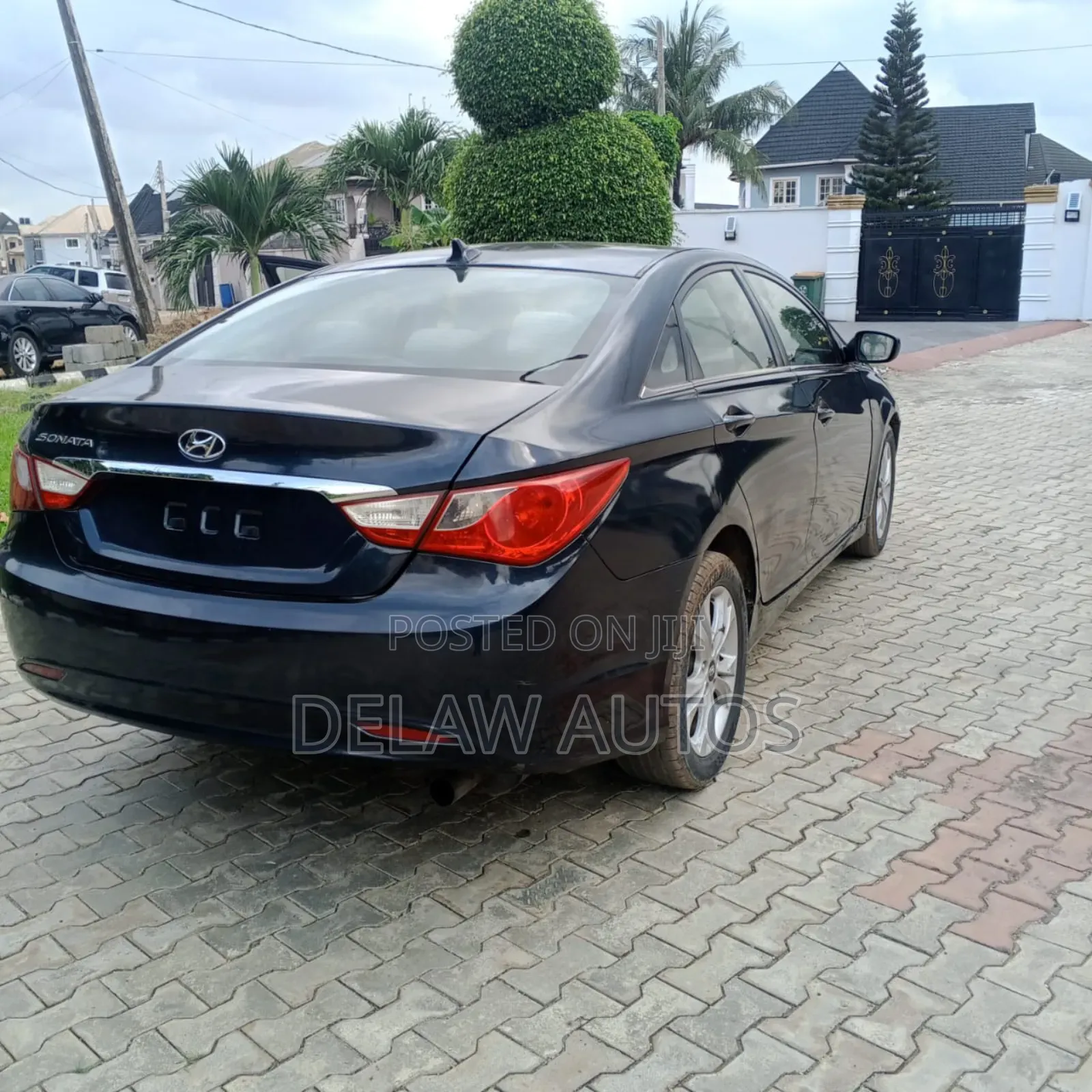 Hyundai Sonata 2011 Blue