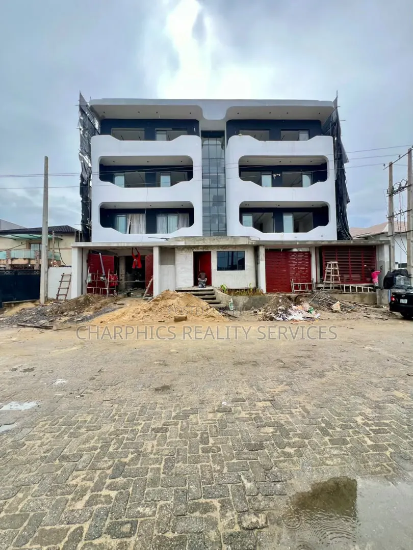 2bdrm Apartment in Lekki Phase 1 for sale