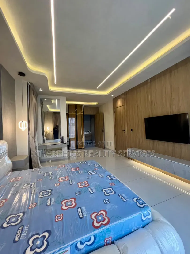 2bdrm Apartment in Lekki Phase 1 for sale