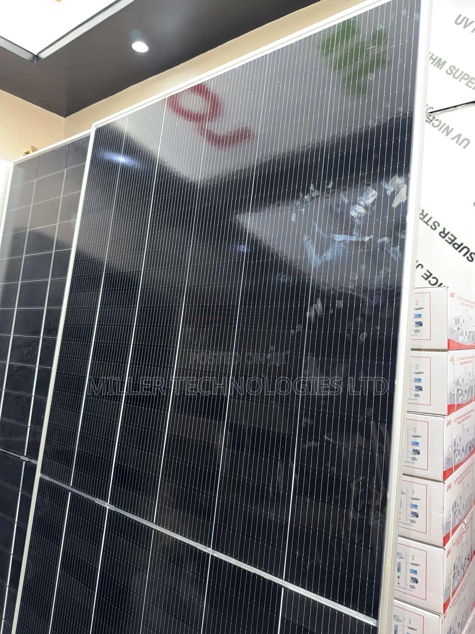Jinko 650W Solar PV Panel – Grade A