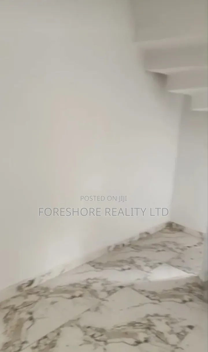 3bdrm Apartment in Mende for rent