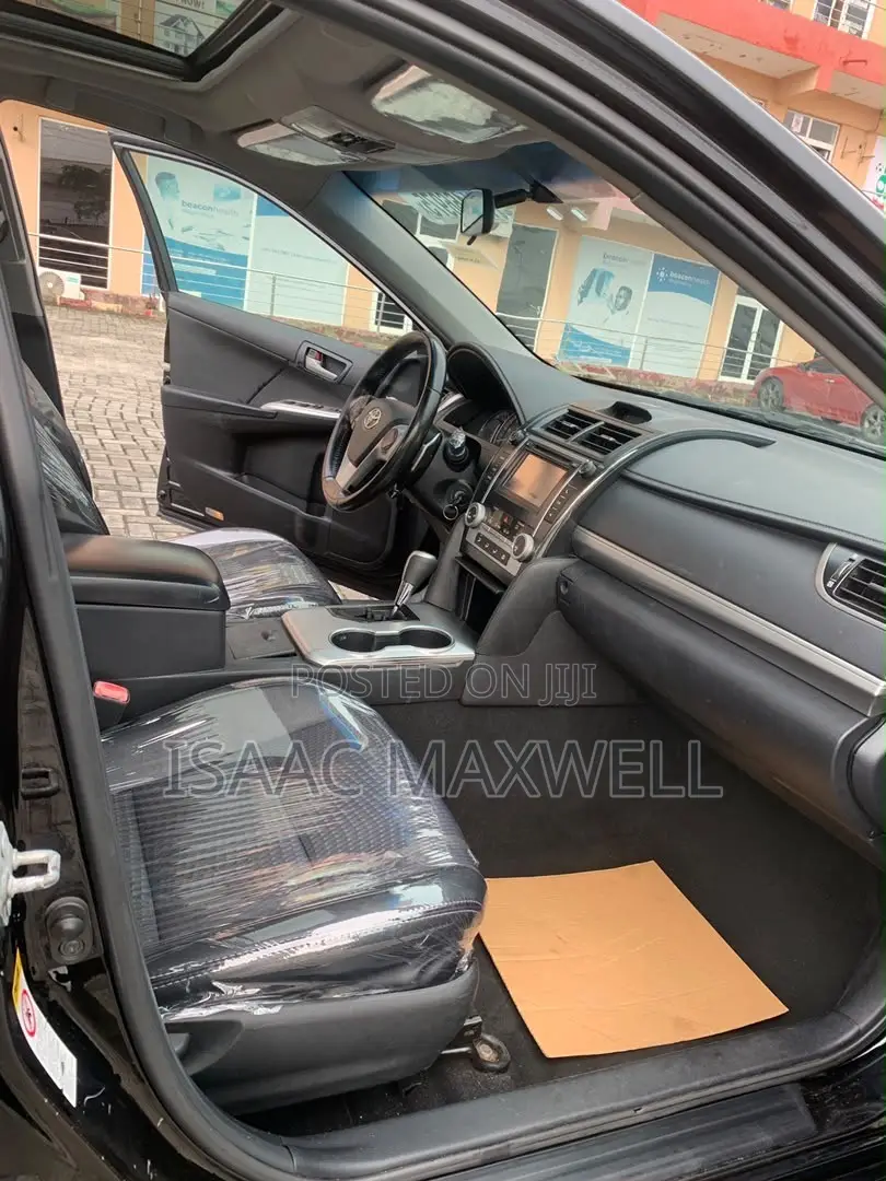 Toyota Camry SE 4dr Sedan (2.5L 4cyl 6A) 2013 Black