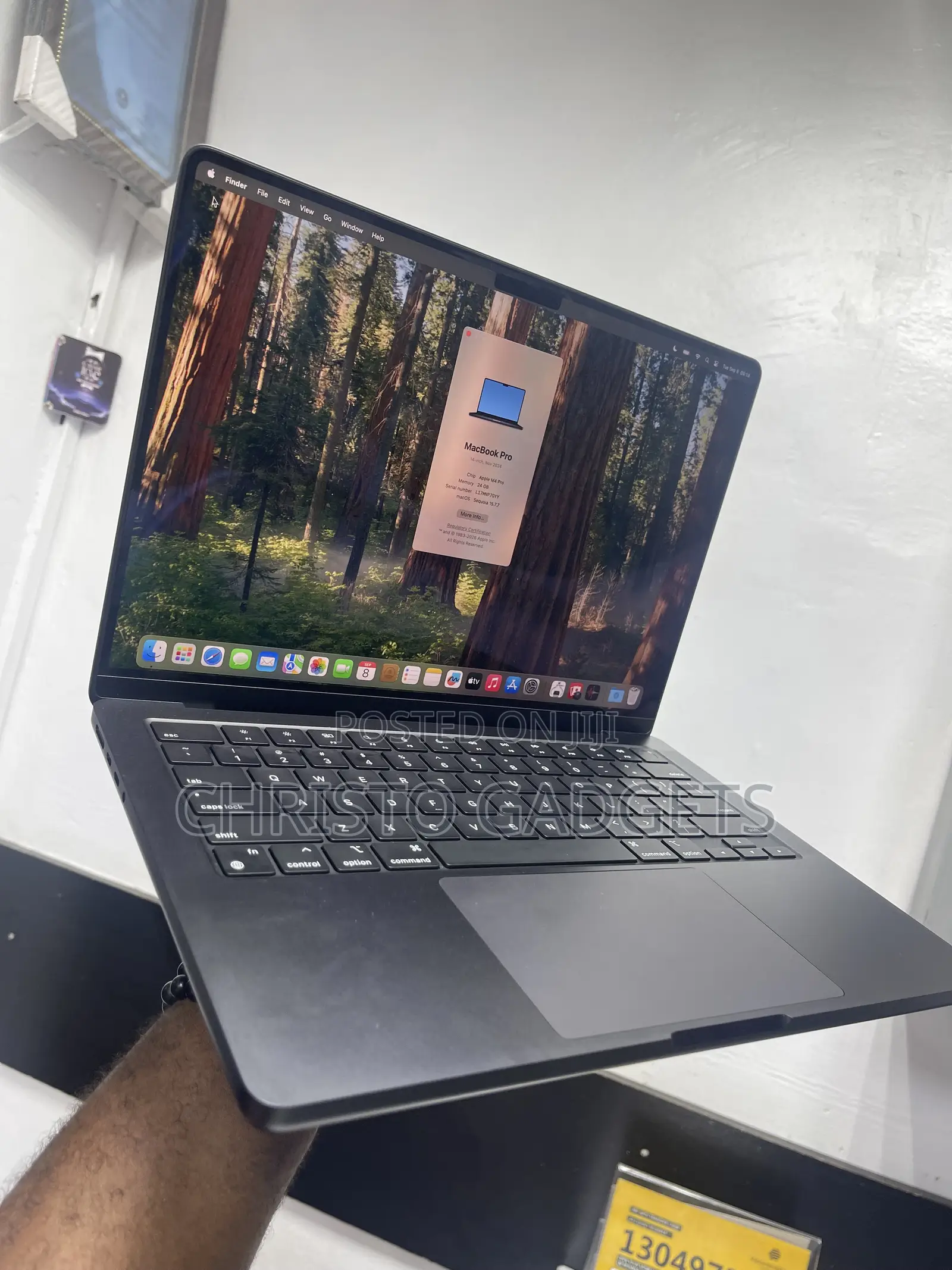 Laptop Apple MacBook Pro 2024 M4 24GB Apple M4 Pro SSD 512GB