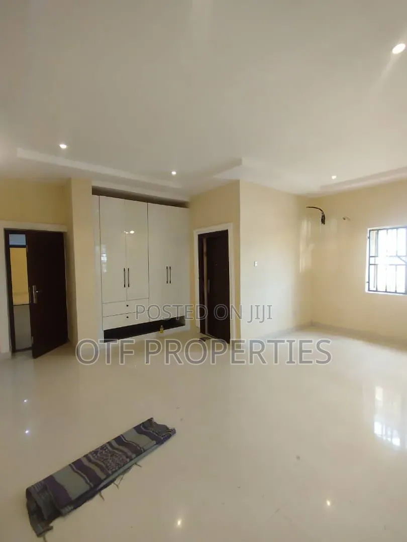 3bdrm Apartment in Jabi Main for rent