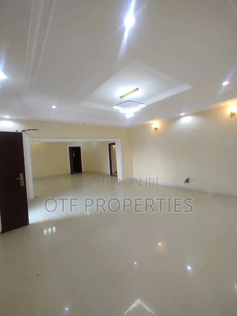 3bdrm Apartment in Jabi Main for rent