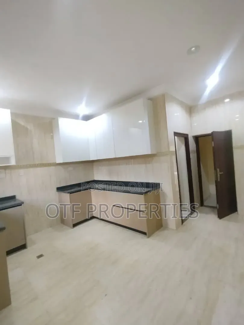 3bdrm Apartment in Jabi Main for rent