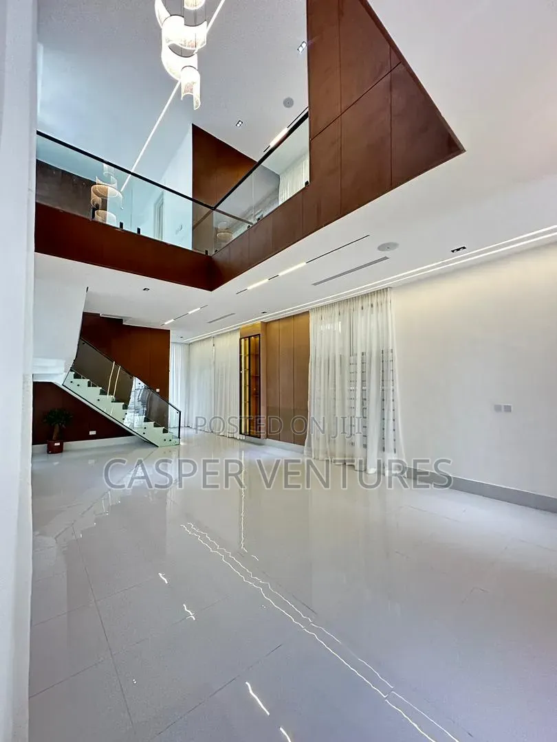 5bdrm Duplex in Orchid, Lekki Phase 2 for sale