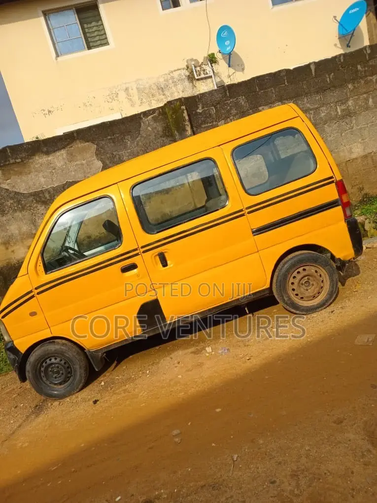 Suzuki APV Minibus 2012 Yellow