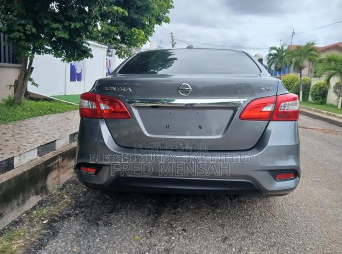 Back Light or Till Light Nissan Sentra