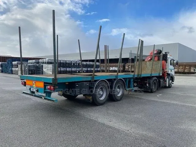 Long Platform Truck (HIAB) for Rental