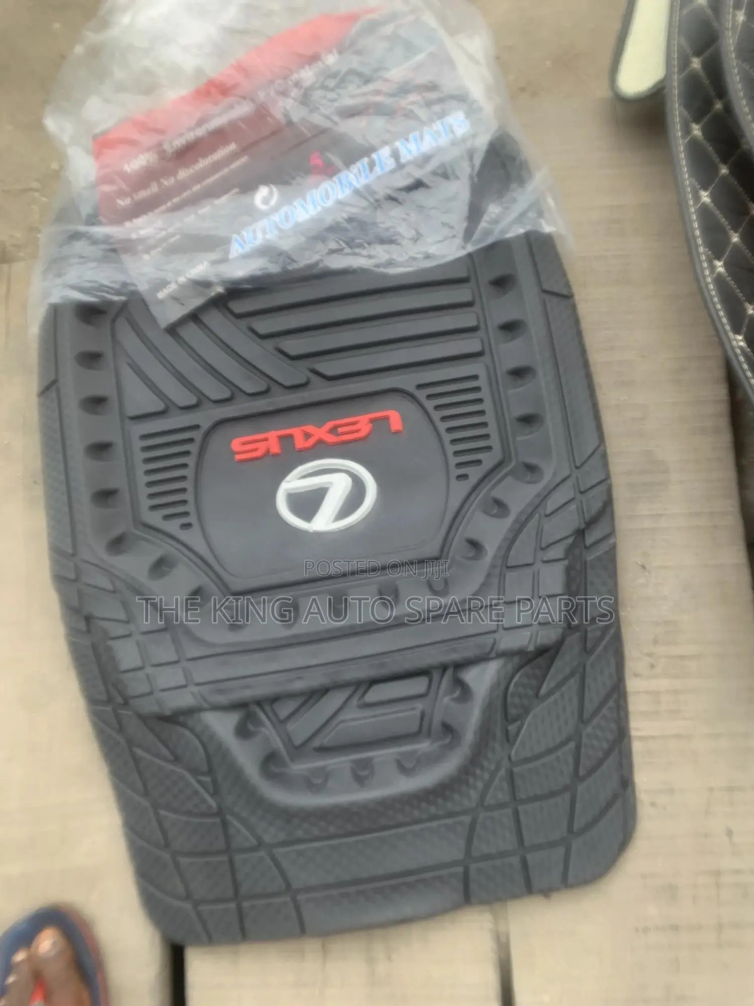 Lexus Es 350 Front Mat 2010 Model