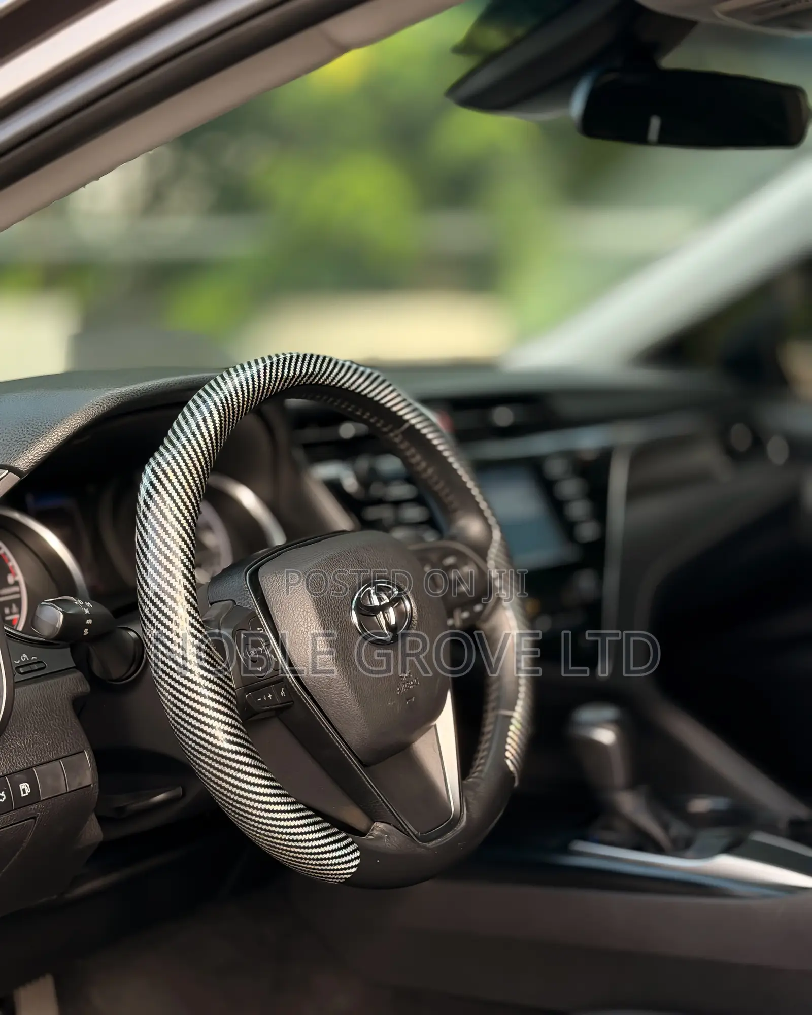Toyota Camry SE FWD (2.5L 4cyl 8AM) 2018 Brown